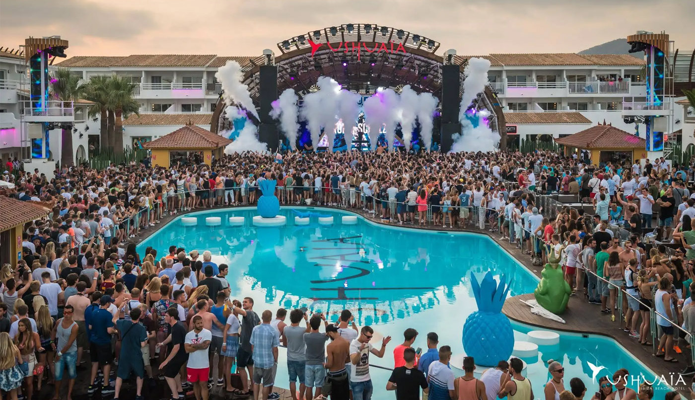 Ushua&iuml;a Creative director